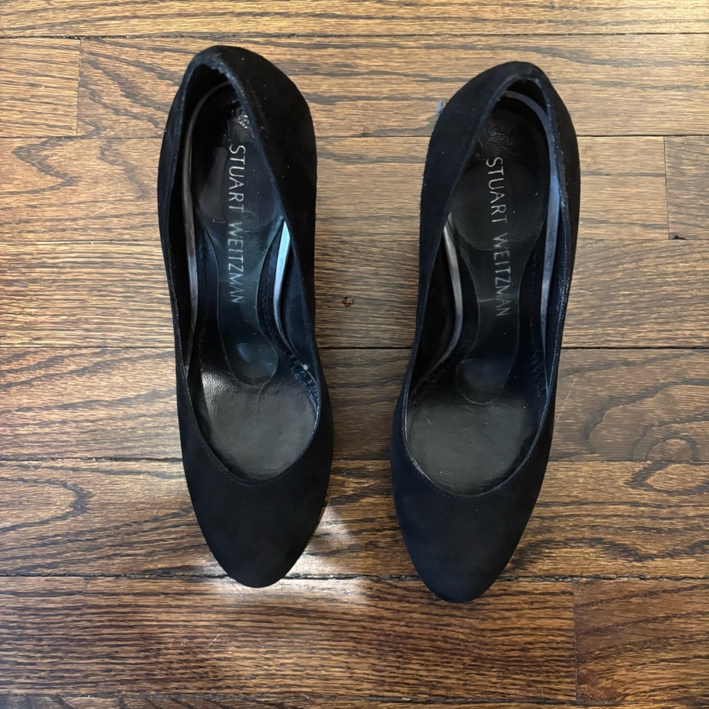Stuart Weitzman Black Suede Round Toe Heel Size 6M
